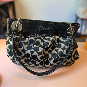 Coach Pleated Signature Shoulder Bag F17599 Black Cream Canvas Leather Trim Y2K